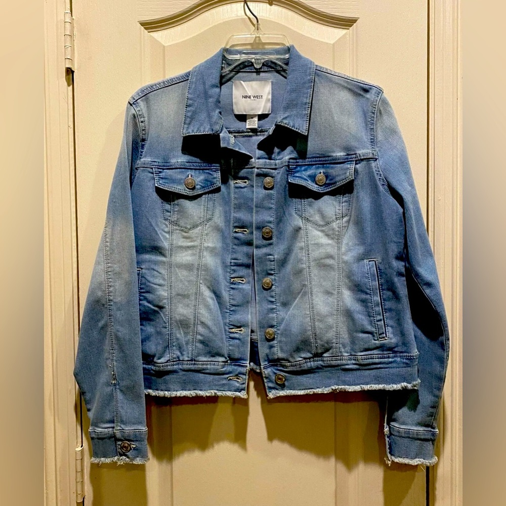 Denim Trucker Jacket Raw Hem Women Medium Rodeo Western Gear